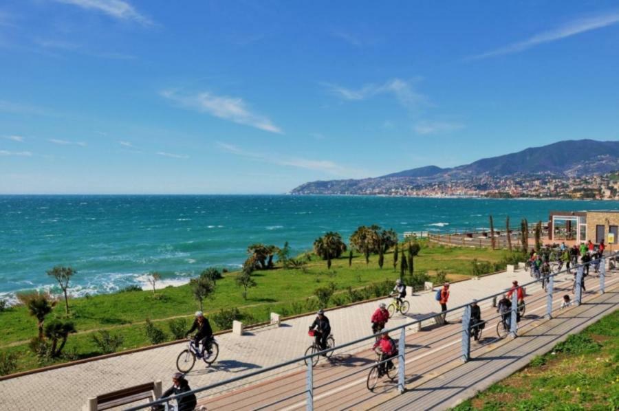 Gaudio 22 Apartment Sanremo Luaran gambar
